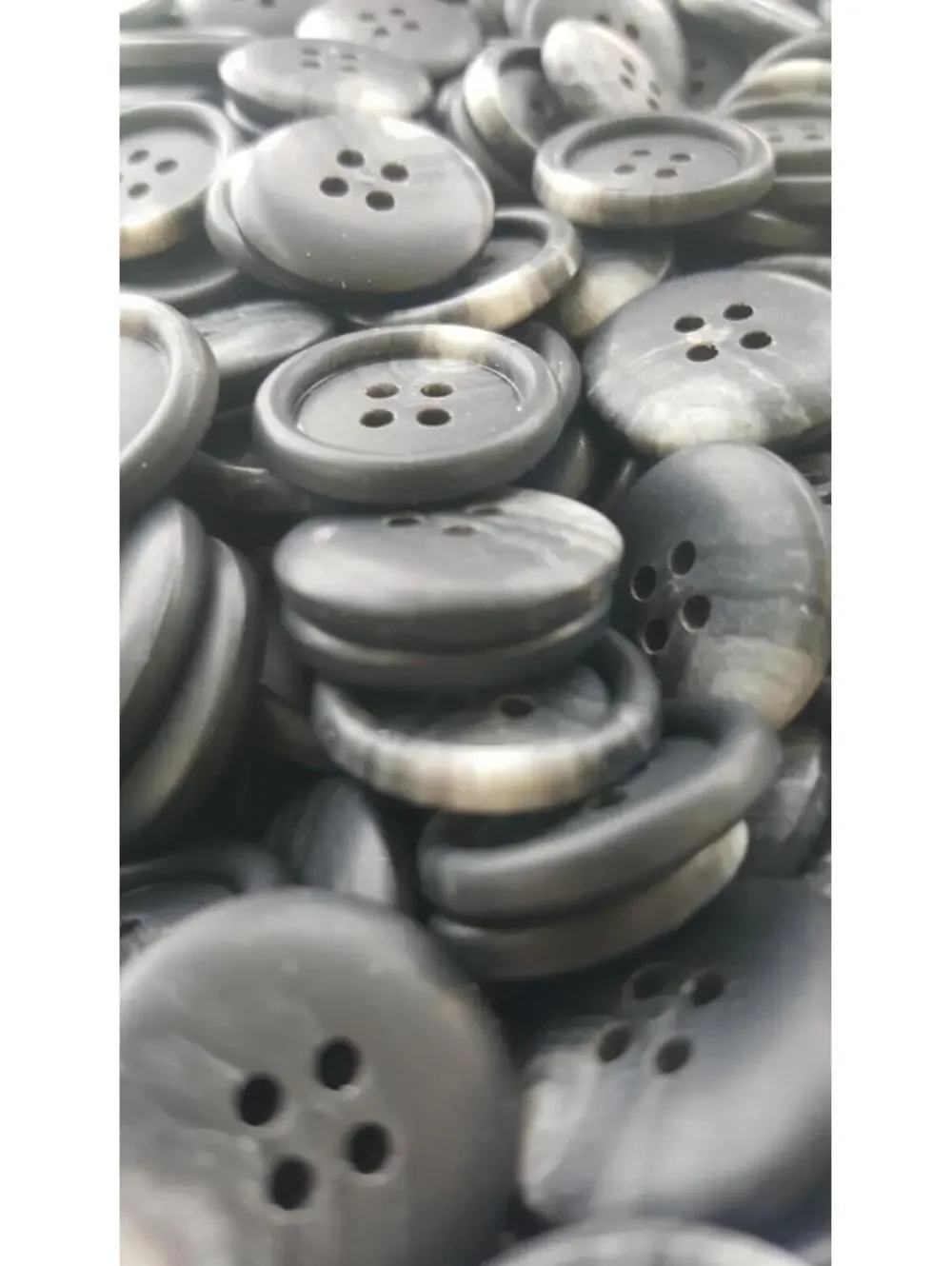 Waldon Swirl Buttons, 4 Hole Sewing/Crafts Buttons - 24 Pieces (077)